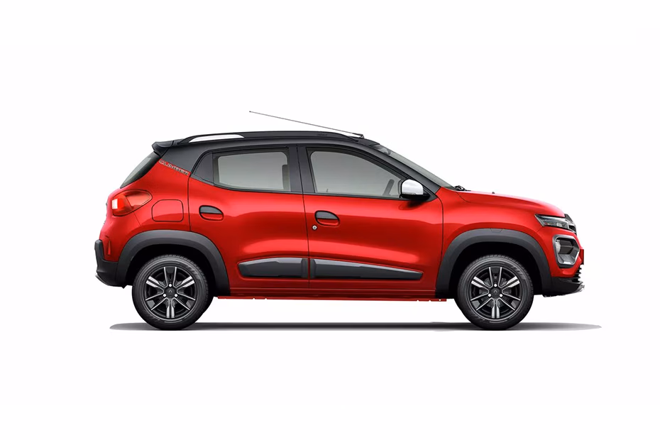 Renault Kwid in Fiery Red Dual Tone