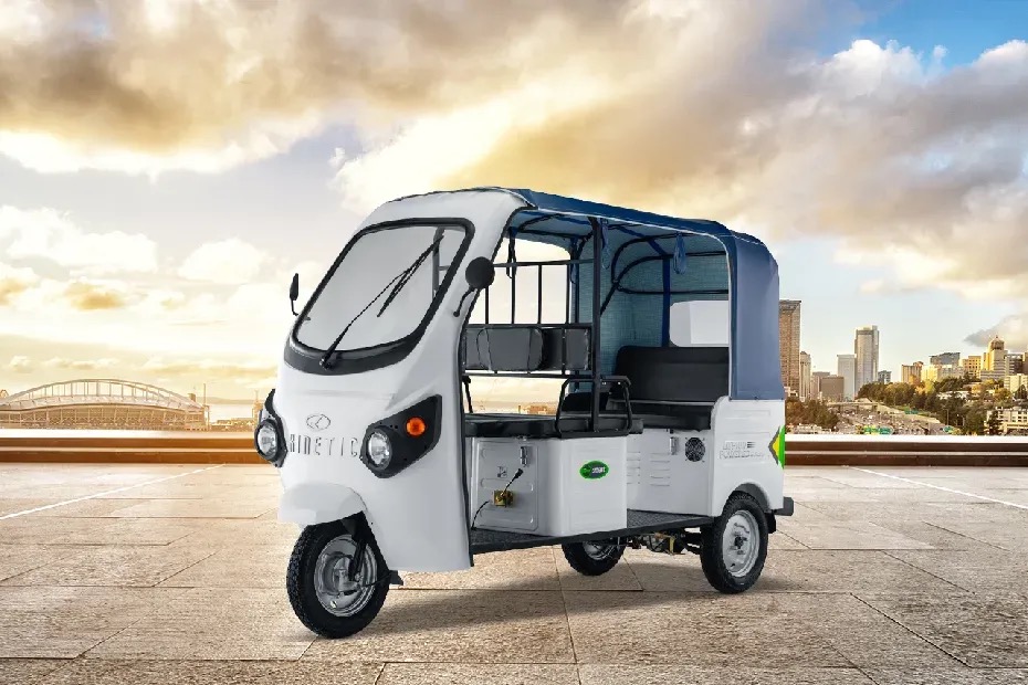 Kinetic Green Safar Smart