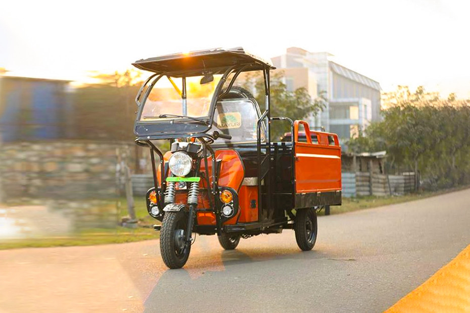 Saera Electric Mayuri E Cart Loader